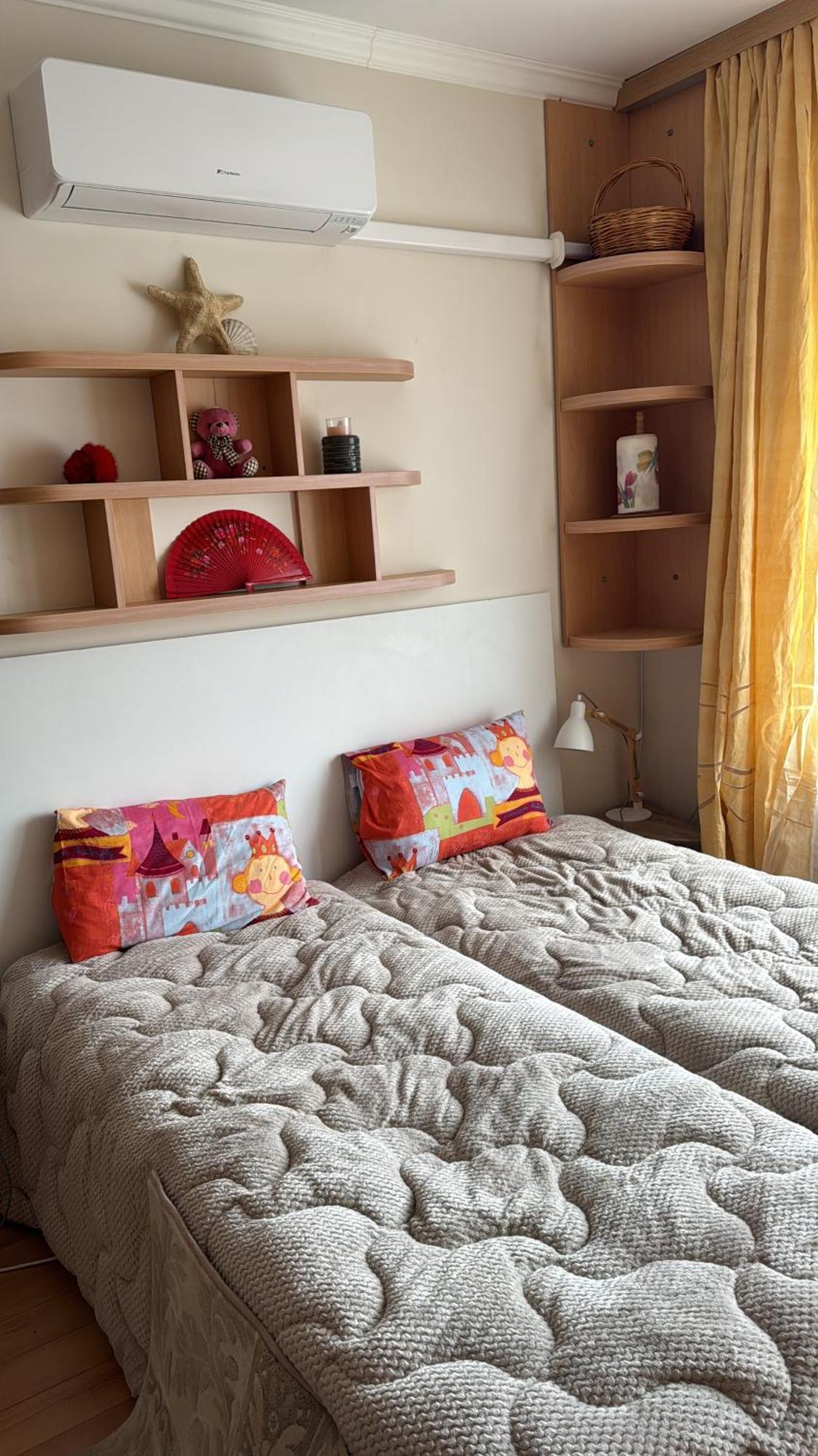 Downtown Central Apartment With Working Kitchen, City Views & Free Parking 卡赞勒克 外观 照片