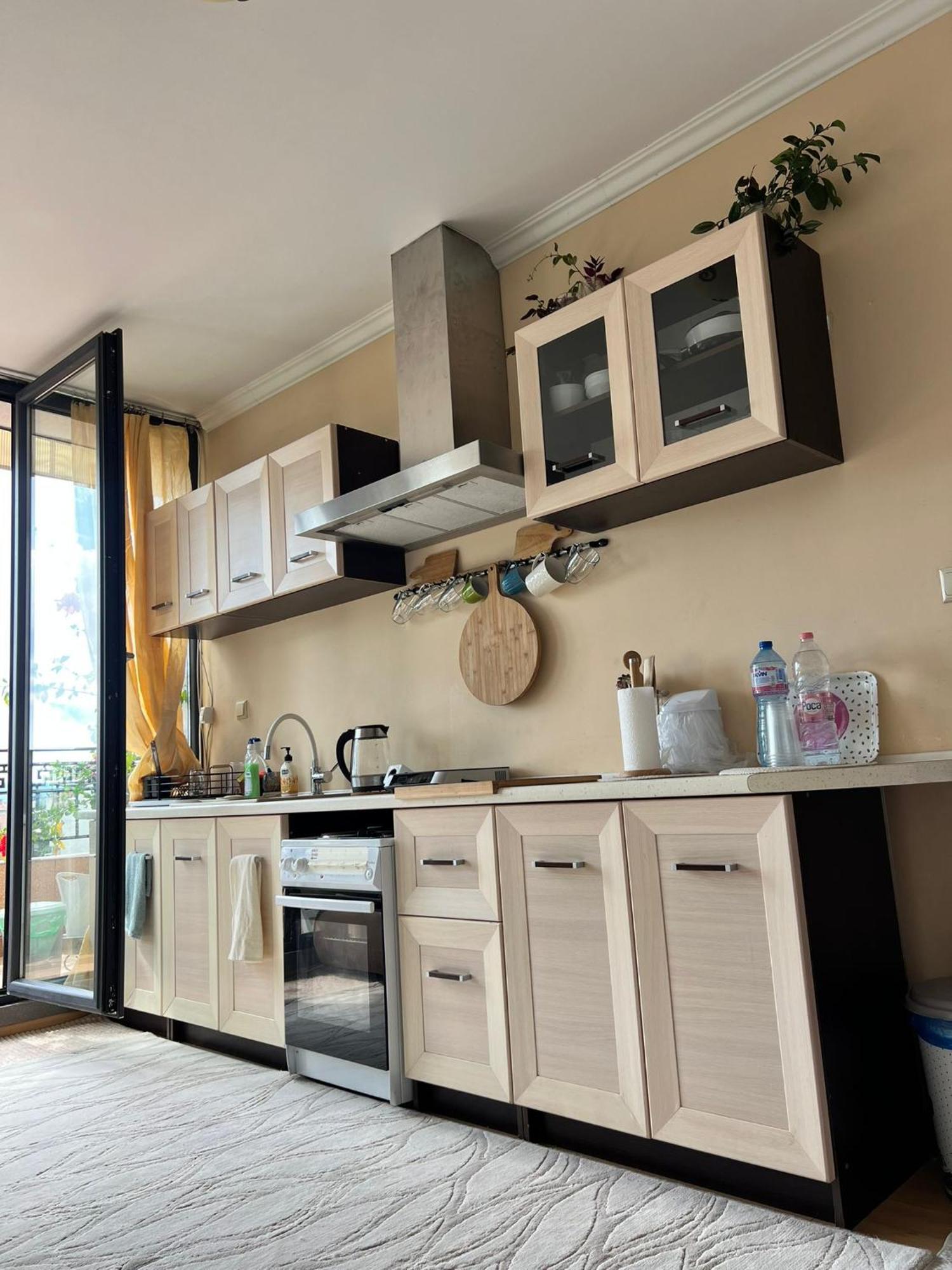 Downtown Central Apartment With Working Kitchen, City Views & Free Parking 卡赞勒克 外观 照片